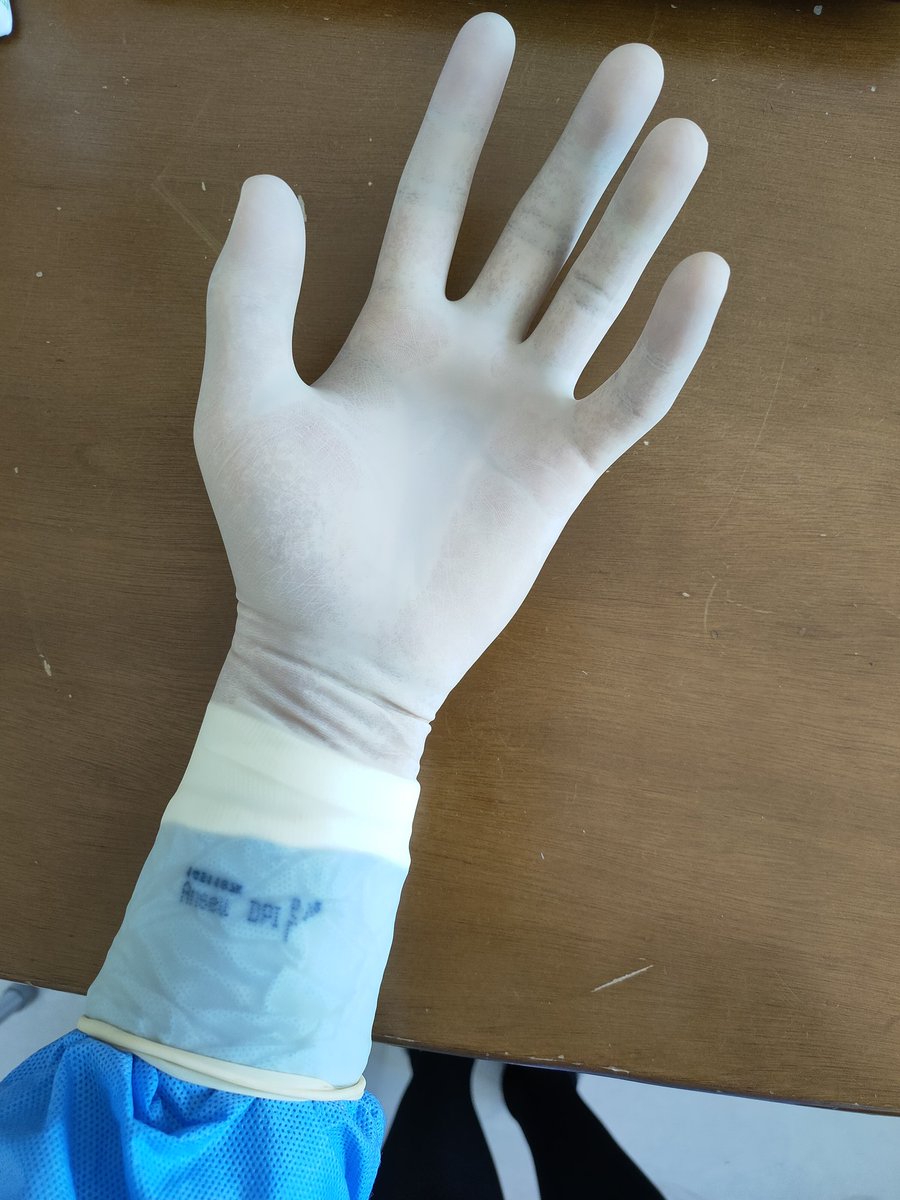 BESTGloves3's tweet photo. 这个感觉好棒，软软的弹弹的薄薄的，微微黄，可惜就是买不到了😭 https://t.co/kYhcJxl7QY
