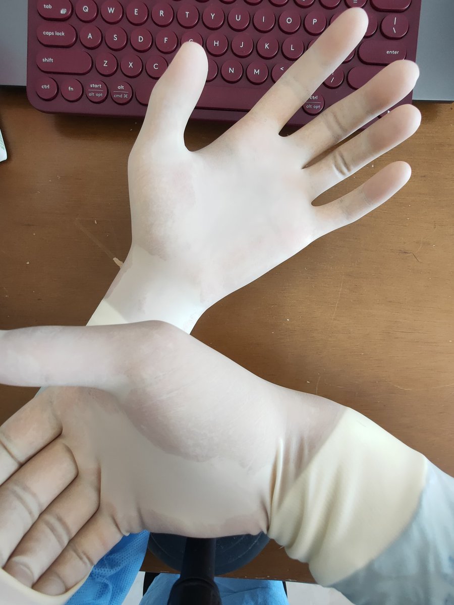 BESTGloves3's tweet photo. 爱了爱了（这特么推特只能发四个图吗） https://t.co/AhR4X8L9aP
