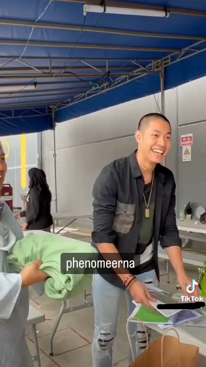 phenomeerna's tweet photo. Min mode FBI sket hari ni π€ππ€
Tgh cantum2 puzzle.. Korang rasa tak apa yang min rasa? π€π€
Heheh lariiiii πββοΈπ¨
#onlytheyknow #MeerNa
Cr: igstory @/ritanadira_ https://t.co/08cu0vSH2U
