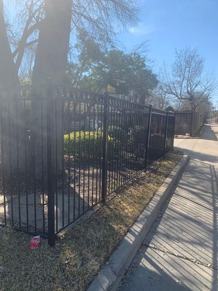 We are a local business based out of Mesquite, Tx. servicing all surrounding areas. Whether it be a new fence, a pergola or patio, decks or repairs. ReCon Fence is here to help you out. We specialize in outdoor living spaces and our team is 100% focused on customer satisfaction