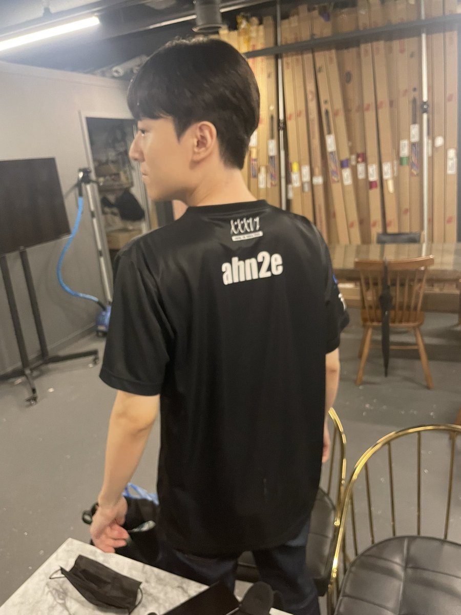 Aimbot 🇰🇷 tweet media