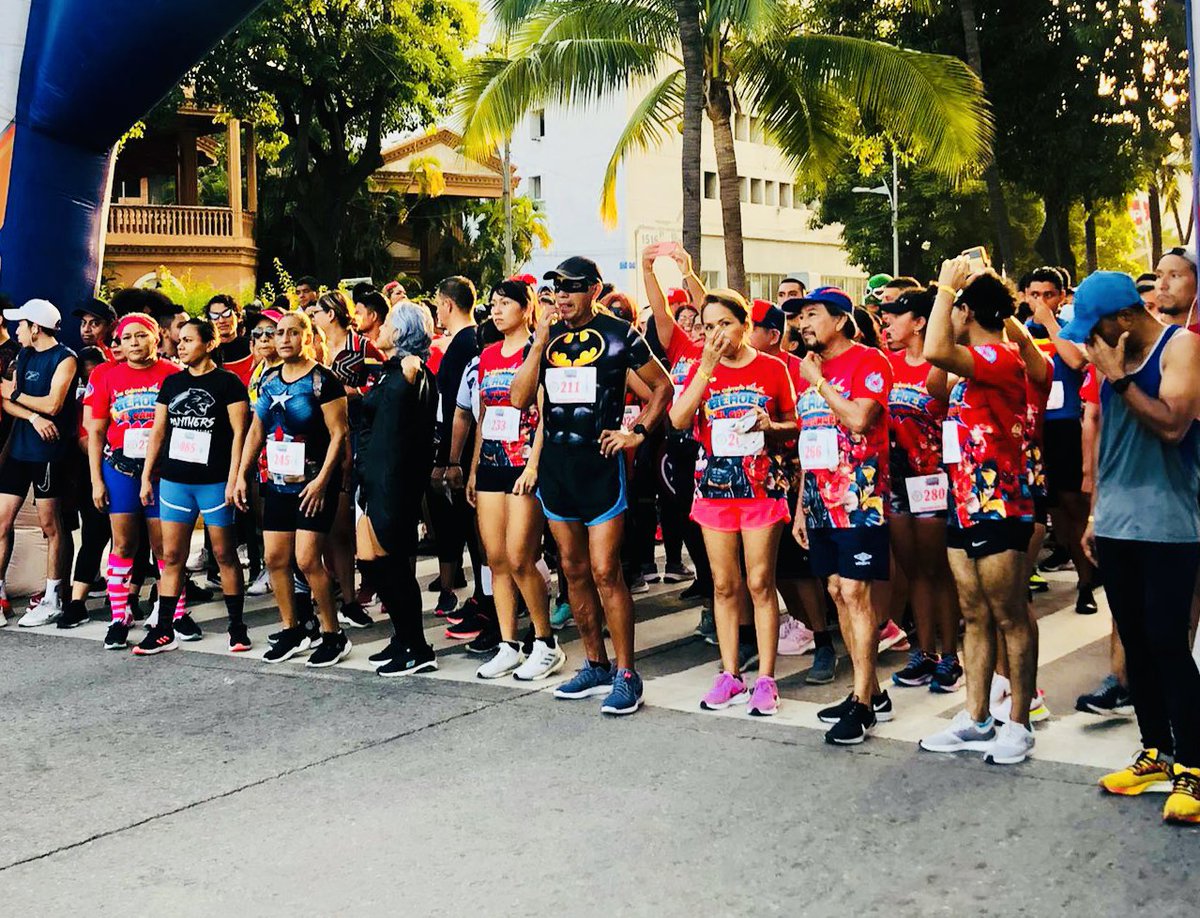 restaca1's tweet photo. @AcapulcoGob continúa con #PLANM4S lineamiento de  @SEDATU_mx que busca motivar la movilidad de forma segura,  solidaria, sustentable y saludable en la ciudad.
La #CarreraRaptorsvsCancer fue todo un éxito pues la ciudadanía salió a disfrutar de Acapulco. 
#ServirParaTransformar🎖️ https://t.co/7ntiVNaPqm