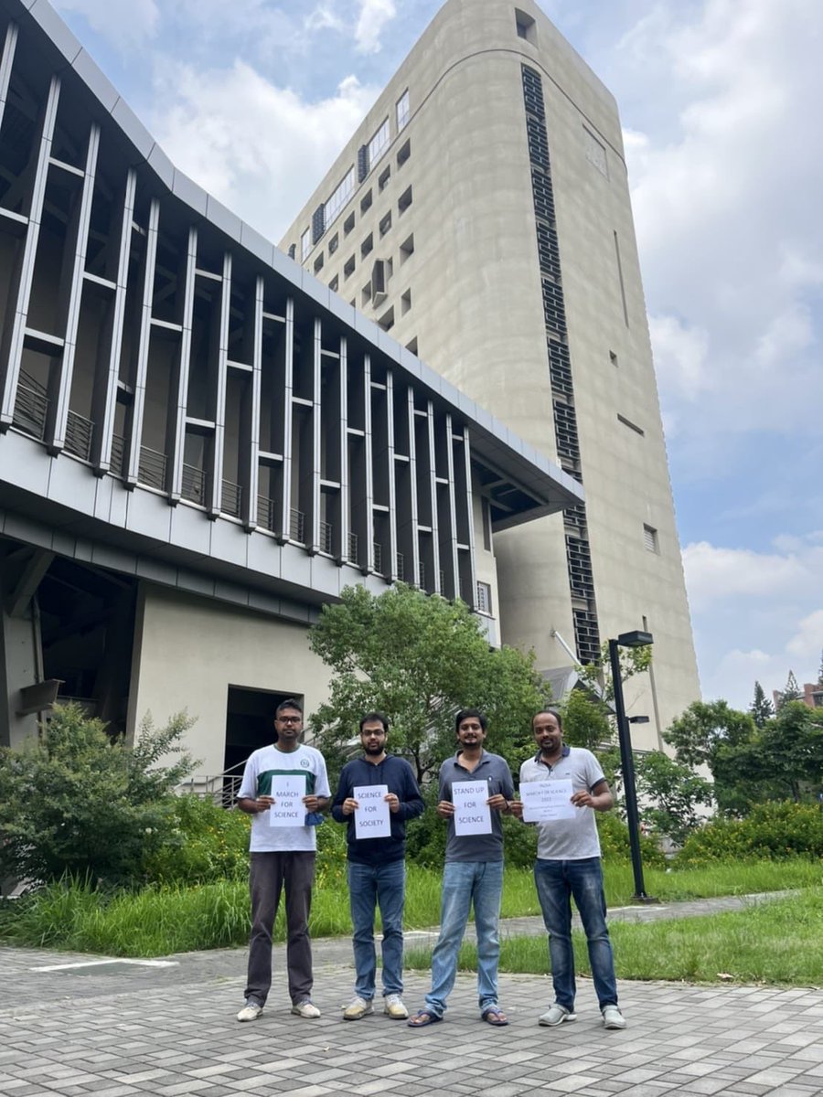 IndiaImfs's tweet photo. Indian scholars at NCKU, Taiwan, express their solidarity with India March for Science 2022.

#MarchForScience2022
#IndiaMarchForScience2022
#IMFS2022
#IndiaMarchForScienceAbroad2022
#IMFSAbroad2022
#IMFSA2022
@marchforscience
@ScienceChapter 
@Bssallindia https://t.co/RHCOmIFxhC