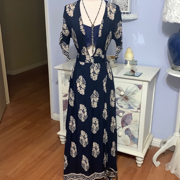 AliceHawkswort2's tweet photo. So good I had to share! Check out all the items I'm loving on @Poshmarkapp #poshmark #fashion #style #shopmycloset #boden #tommyhilfiger: https://t.co/H1it1Od0Fg https://t.co/Rb5rswrgYW