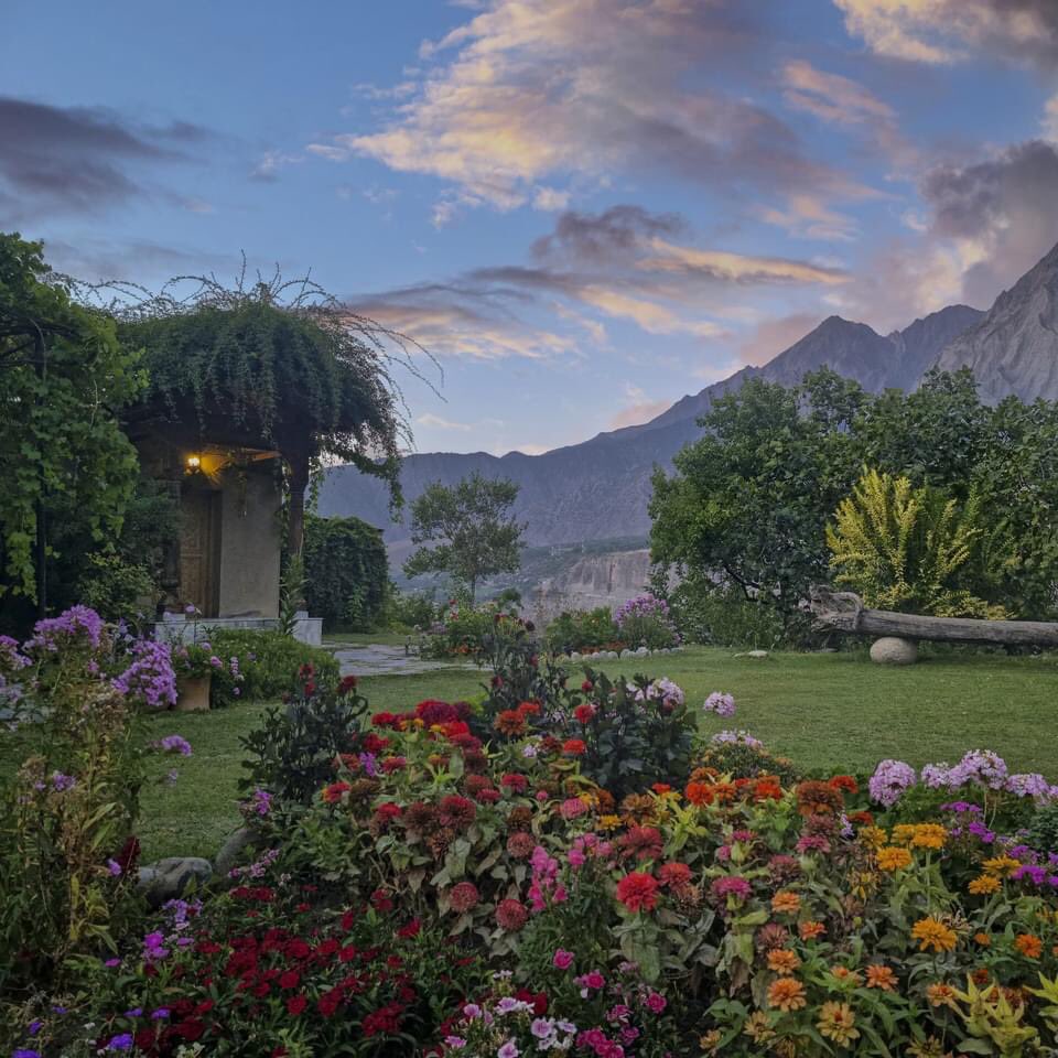PakistanNature's tweet photo. Chitral these days 🇵🇰

#Pakistan https://t.co/Zbo5qHW6e5