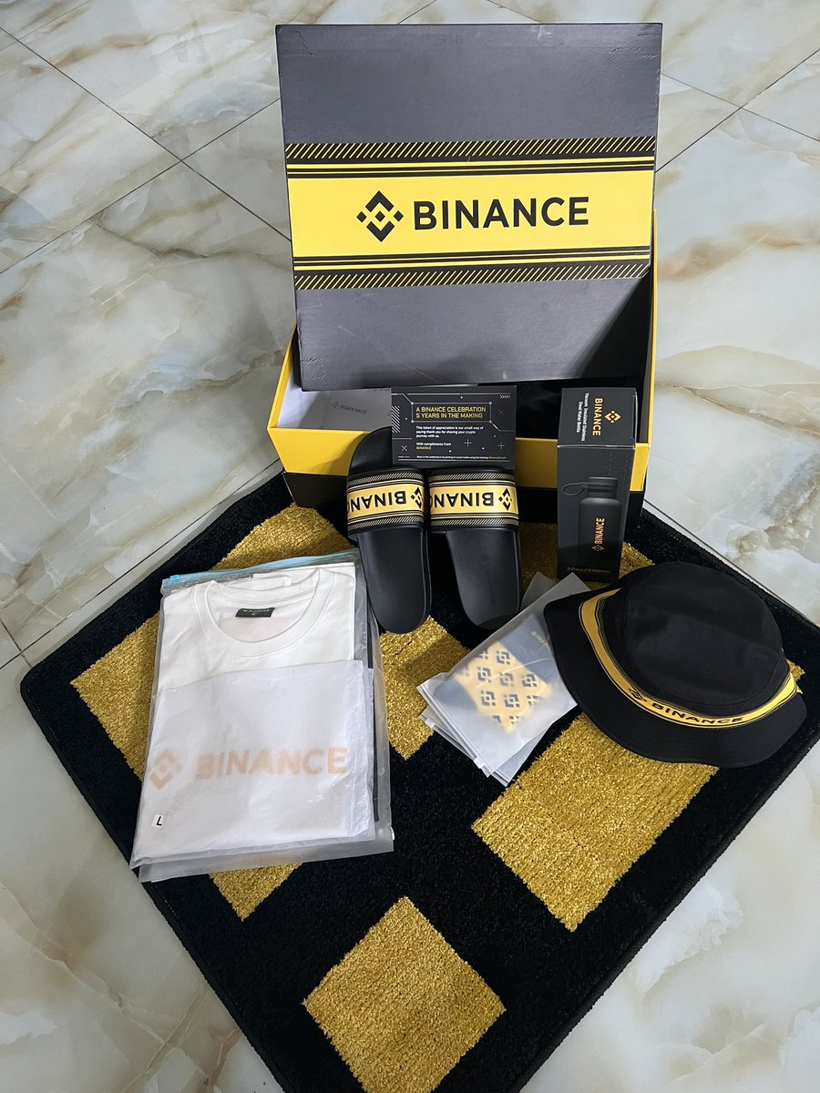 Hên Vãi tweet media