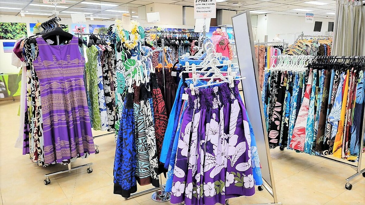ハワイの風吹くウクレレ展 ウクレレの島 同時開催 ハワイアン マーケット In そごう横浜店 サザンオールスターズのベーシスト 関口和之 氏が企画 プロデュースするウクレレ展を開催 ハワイアン マーケット では色鮮やかなチュニックや雑貨をご用意