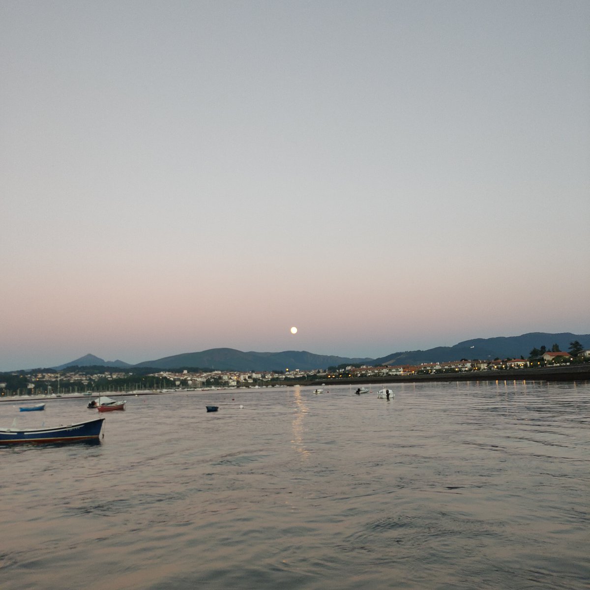 El 9 de agosto de 1912 muere Cándida María de Jesús, pero sigue viva en la gran familia creada con su luz. ¡Gracias! ¡Feliz día!