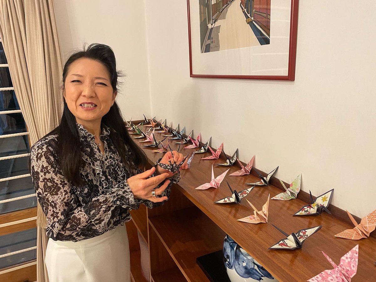 Thank you to my dear colleague HE Amb. Satoshi Iwakiri and Mrs Iwakiri for arranging a farewell dinner for Rita and me. Mrs Iwakiri is also a wonderful origami artist.