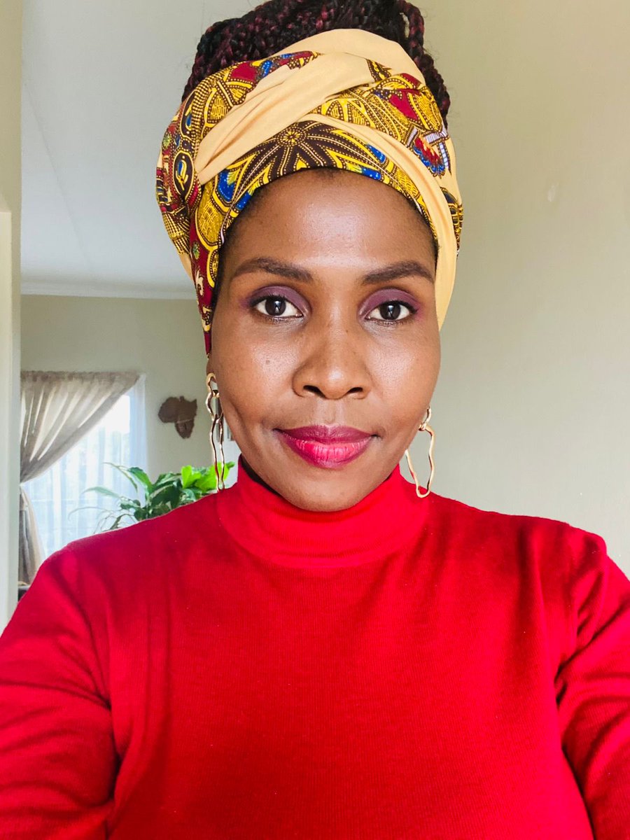 Throughout my career I’ve been led by powerful women who always pushed me out of comfort zone and fixed my crown to see the best in me. As they say  “empowered women empower women”, let’s keep on empowering each other❤️🙏🏻#WomensDay