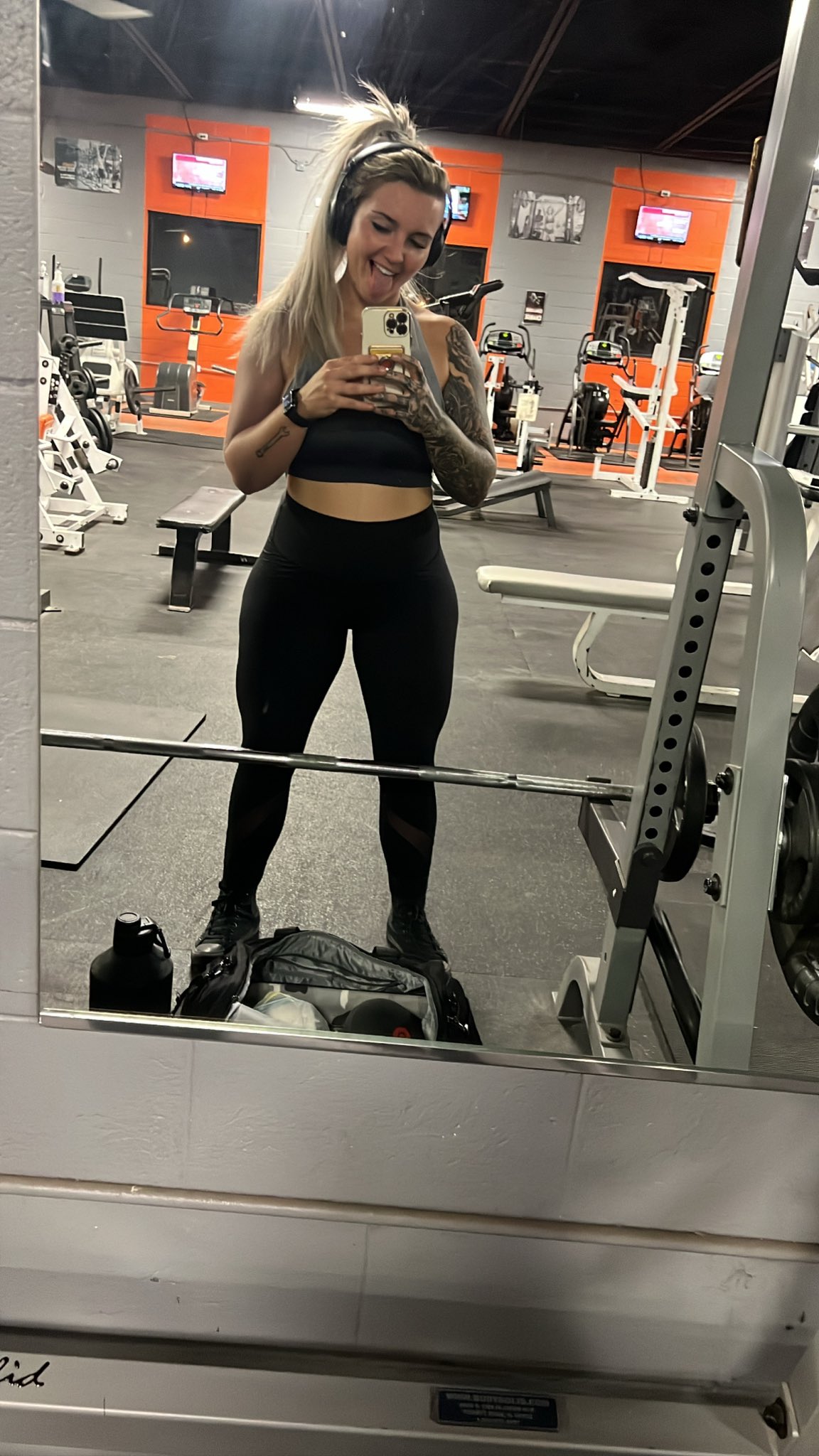 The Cummins Cowgirl on Twitter "Another leg day selfie, one day I’ll