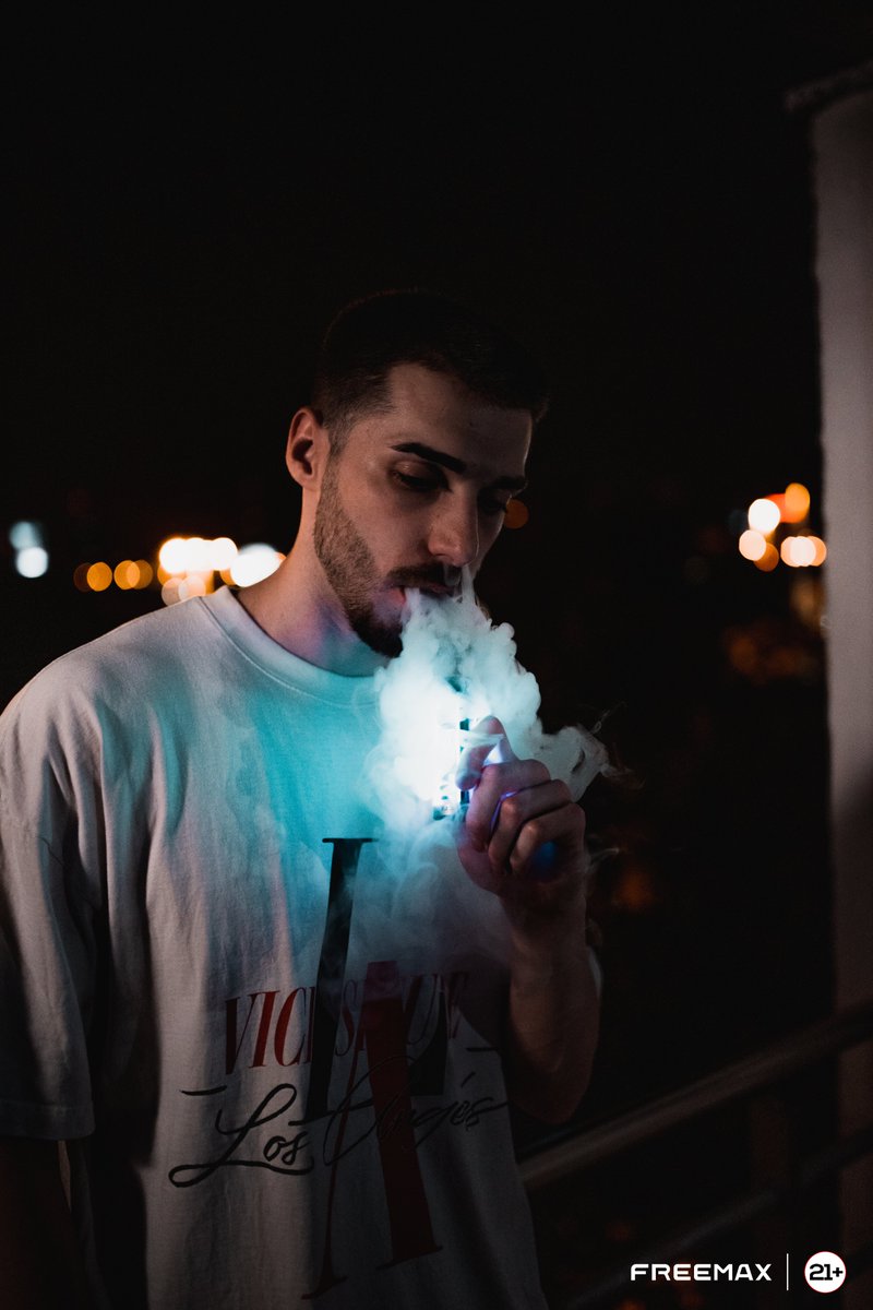 Freemaxvape's tweet photo. Hang out with Marvos X at night ✨
.
.
.
.
.
#vape #vaper #vapelife #vapefam #vapoteur #vapedaily #vapetime #vapeuk #vapelove #clouds #ejuice #vapelyfe #vapefriends #vapegame
#cloudchasing #vapenation #vaping #vapetricks #vapepod #vaperfun #ledlight #rgblight #ledvaping https://t.co/SU3Ye9HFB4