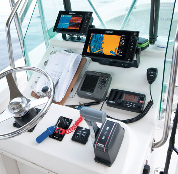 RetevisMarine's tweet photo. Everything you need to know about VHF marine radio. https://t.co/tL3owMhNmD #VHF #MARINE #Sailing https://t.co/TKo5PmtnhV