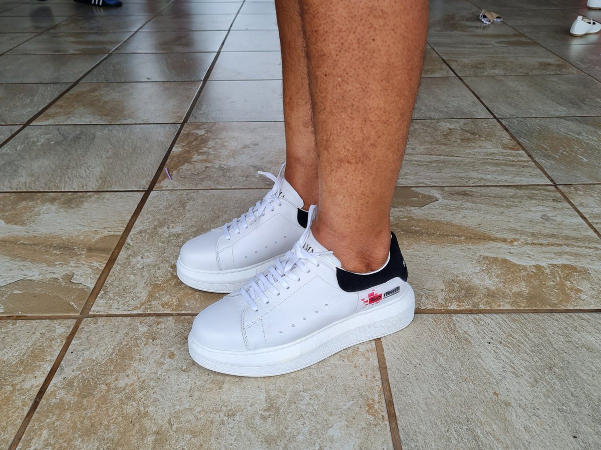 Bomma_Sneakers's tweet image. Competition Alert🚨

We're giving away a pair of Bomma sneakers. Comment with Your shoe size using the tag #BommaSneakers 

I'll choose a winner Randomly👟🇿🇦