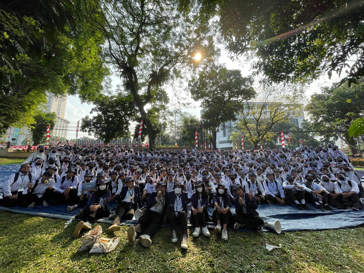 putrianiapril_'s tweet photo. Safari prodi komunikasi digital dan media super noise, dosenya baik-baik🙌
#vokasiimpact #MPKMB59SVIPB #IPBDigdaya #VOKASIJUARA  #TheGlimpeStoryofGatamalaAgrinawa https://t.co/d91rNC5l8Z