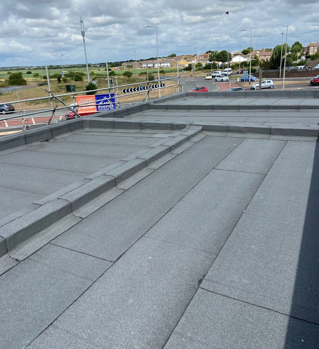ClarkeRoofingSL's tweet photo. We have just completed the reroof of a church in Eastbourne using a @bauder_international Flat Roof system with a 30 year guarantee.
Very pleased with the finish - well done to the team involved.
#bauder #flatroofing #eastbourne #sussex #churchroof #roofing #clarkeroofing https://t.co/098HrIzxPr