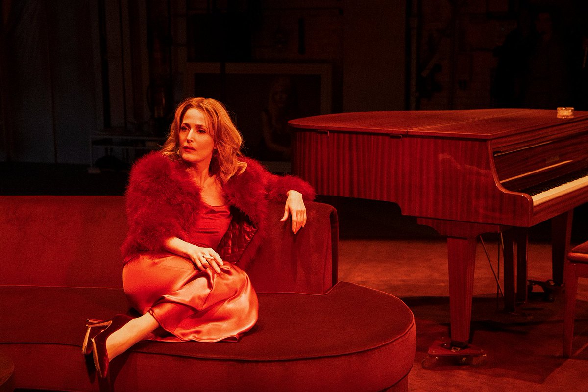 National Theatre Live tweet media