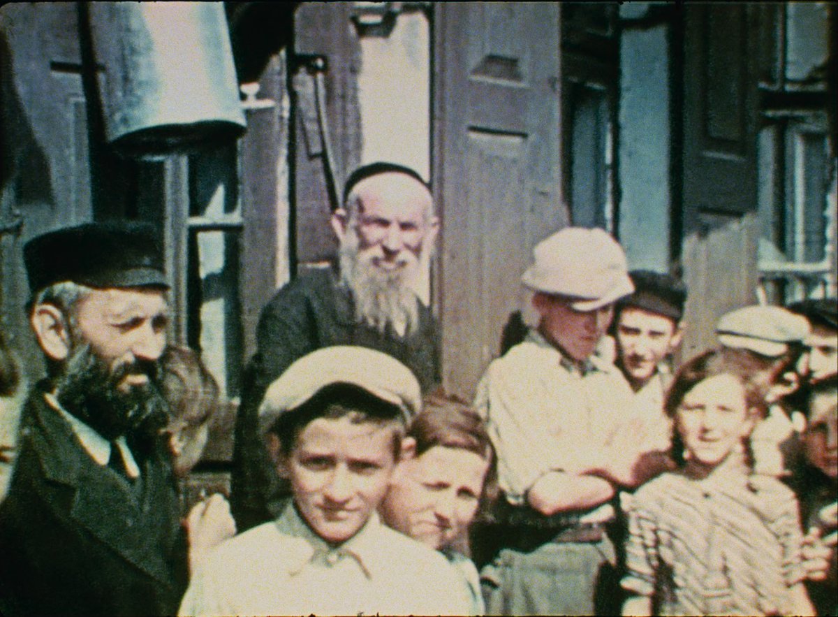 Ascher_Society's tweet photo. In the Summer of 1938, three months before Kristallnacht, David and Liza Kurtz visited Nasielsk (Poland). They took a camera.
Join us August 18, 7:00pm @QuadCinema in #NYC for a Sneak Preview of THREE MINUTES - A LENGTHENING.
MORE INFO AND TICKET LINK: https://t.co/oDcPdVykvq https://t.co/DqWFmX242u