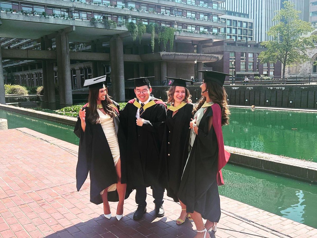 NicolasNg15's tweet photo. I can’t believe that I haven’t done this yet, but yes, I did graduate with a First  from @cityjournalism https://t.co/L3e2glMVD5