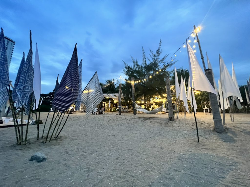 MyLifeMyTravel1's tweet photo. มันดีต่อใจนะ #Huahin https://t.co/Ibi8LkxcCh