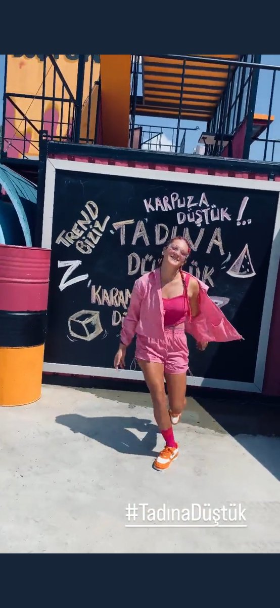 Öyle bir düşmüşüm ki kalkamıyorum imdat 🤤🥵🍉💞
#NisaBölükbaşı #TadinaDüştük
<a href="/BolukbasiNisa/">Nisa Bölükbasi</a> <a href="/dimesclub_tr/">dimesclub</a>