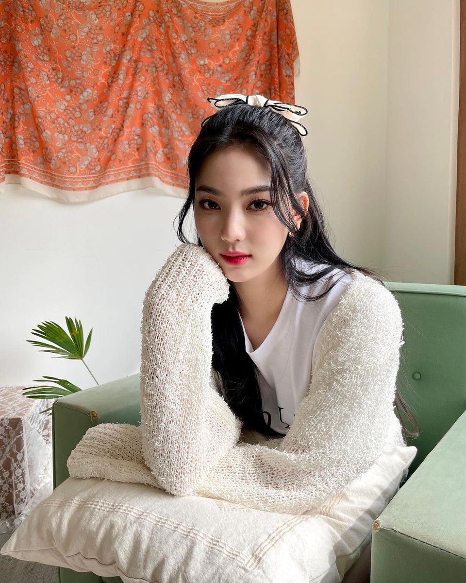 <a href="/dyonghuck/">Who?</a> Selamat malam, mohon Ijin memperkenalkan diri. Nama saya Aisha Imani Sasmita, dapat dipanggil Aisa atau Ai. Saya berasal dari asrama Wampus. Mohon bimbingannya, profs! 😊