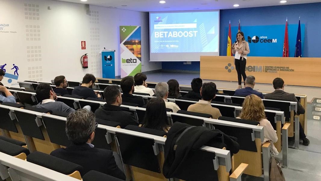 CeeiMurcia's tweet photo. 💡¿Tienes en mente una idea de negocio innovadora, tecnológica y escalable? En el #ProgramaBETA impulsamos tus nuevos proyectos empresariales gracias a un seguimiento personalizado y continuo.
¡Inscríbete y no pierdas esta oportunidad!
📝https://t.co/UJMhi9GqOI https://t.co/iohgCLp55D