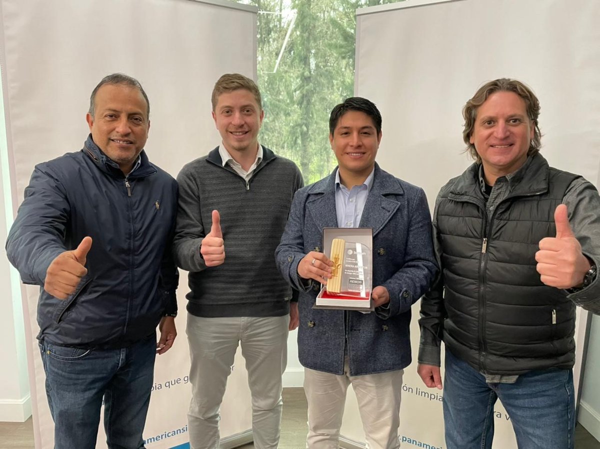 JAntonioRozas's tweet photo. Tienen como objetivo darles a las empresas la oportunidad de certificar que la energía que consumen proviene de fuentes 100% renovables y uno de sus principales beneficios es que mitiga la #HuellaDeCarbono.

Si te apasiona la #EnergíaConPropósito, te invito a seguirme 💪⚡️(2/2) https://t.co/isExF9wGel