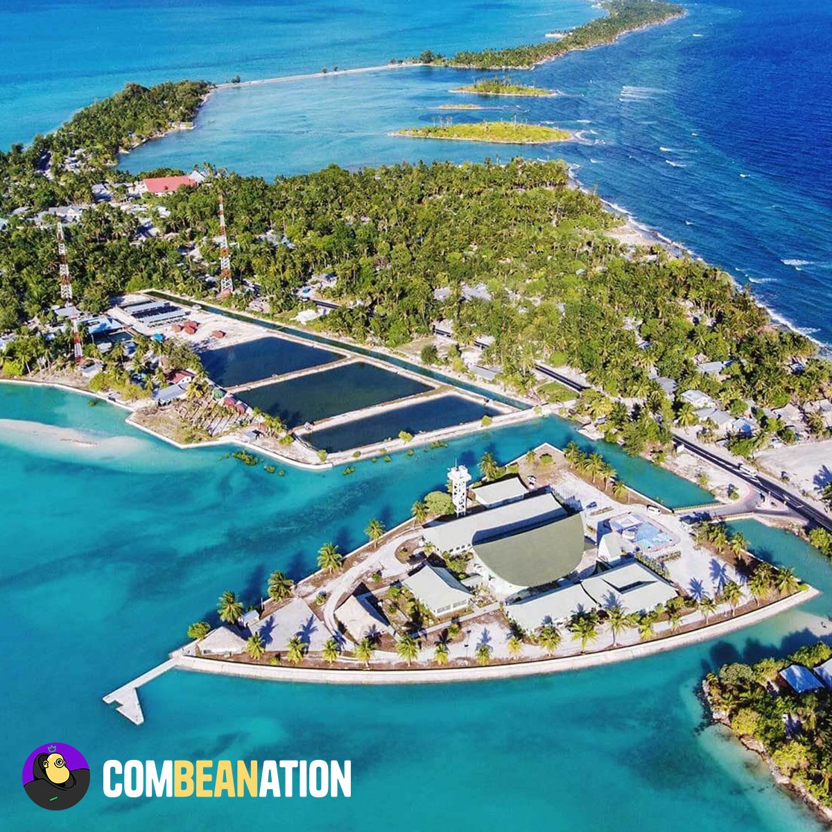 Today we take a trip to #Oceania. In a few years the coral archipelago of #Kiribati may no longer exist, submerged by the #PacificOcean: this means losing the history of an entire territory, and above all the stories of those who live there. Let's do something for the #planet!