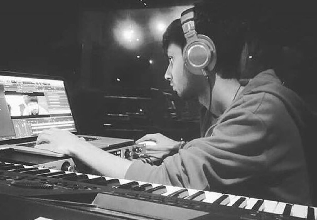 RavichanderFam's tweet photo. The secret of your future is hidden in your daily routine.💙🌟
@anirudhofficial 
#Anirudh #AnirudhRavichander https://t.co/DURHrj3iVb