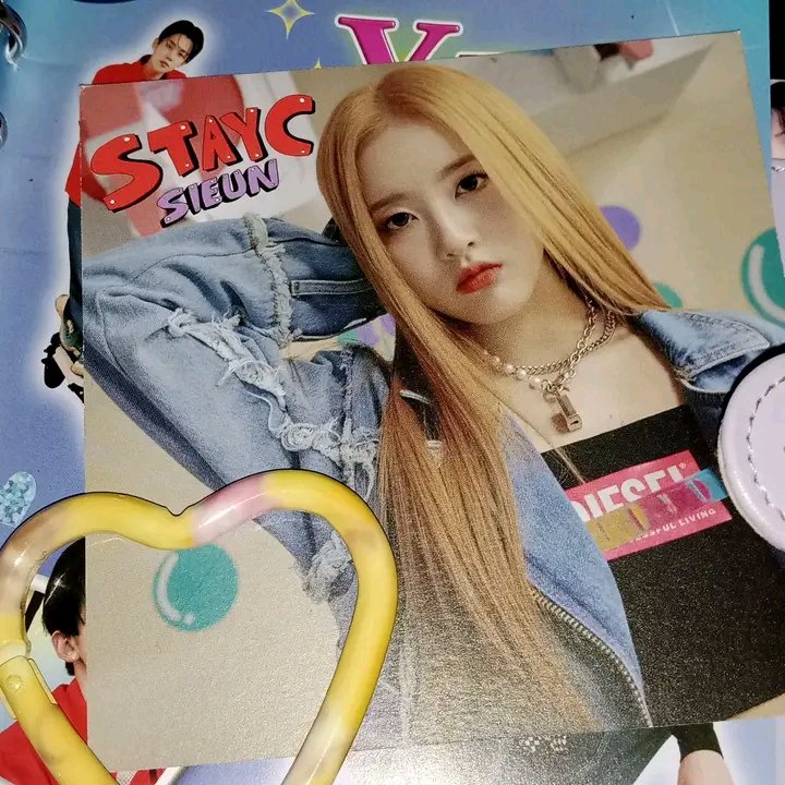 ellisemiese's tweet photo. ´ ε ｀  free  claim

stayc  sieun  staydom  poca
not  for  sensitive  claimer
just  pay  for  packaging  fee !!

mine  +  " sieun  ganda " 💧 https://t.co/TKsyrQ13m3