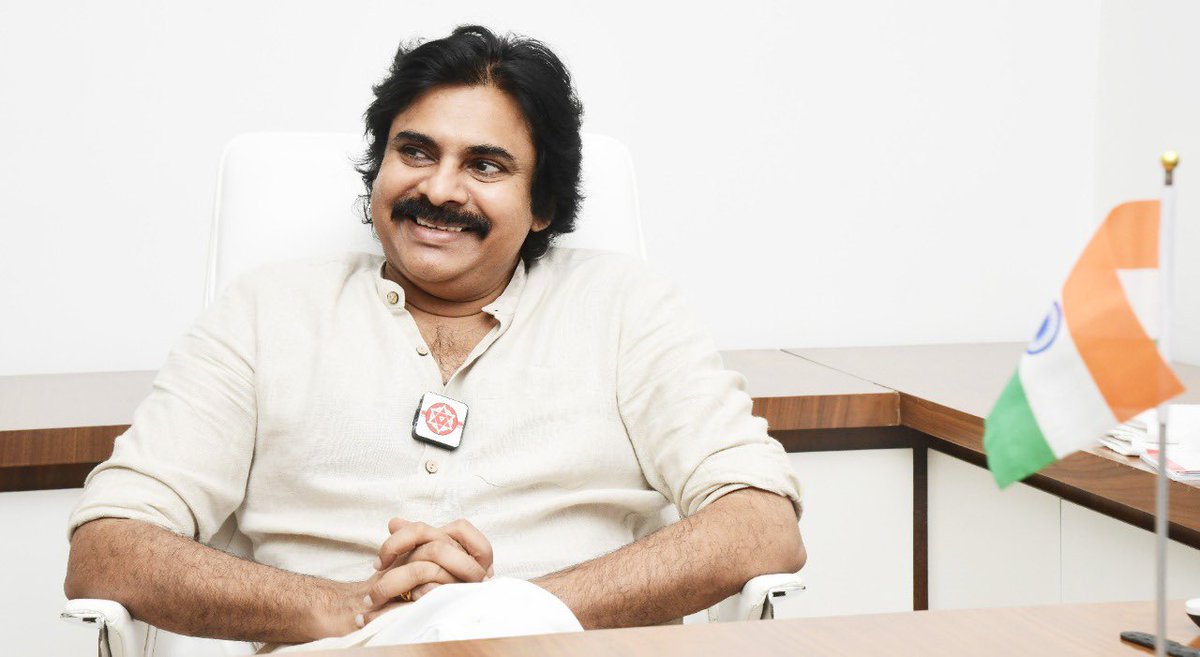 venupro's tweet photo. శ్రీ మహేష్ బాబు గారికి హృదయపూర్వక జన్మదిన శుభాకాంక్షలు 
- jsp chief Shri @PawanKalyan https://t.co/vH4F0UTENp