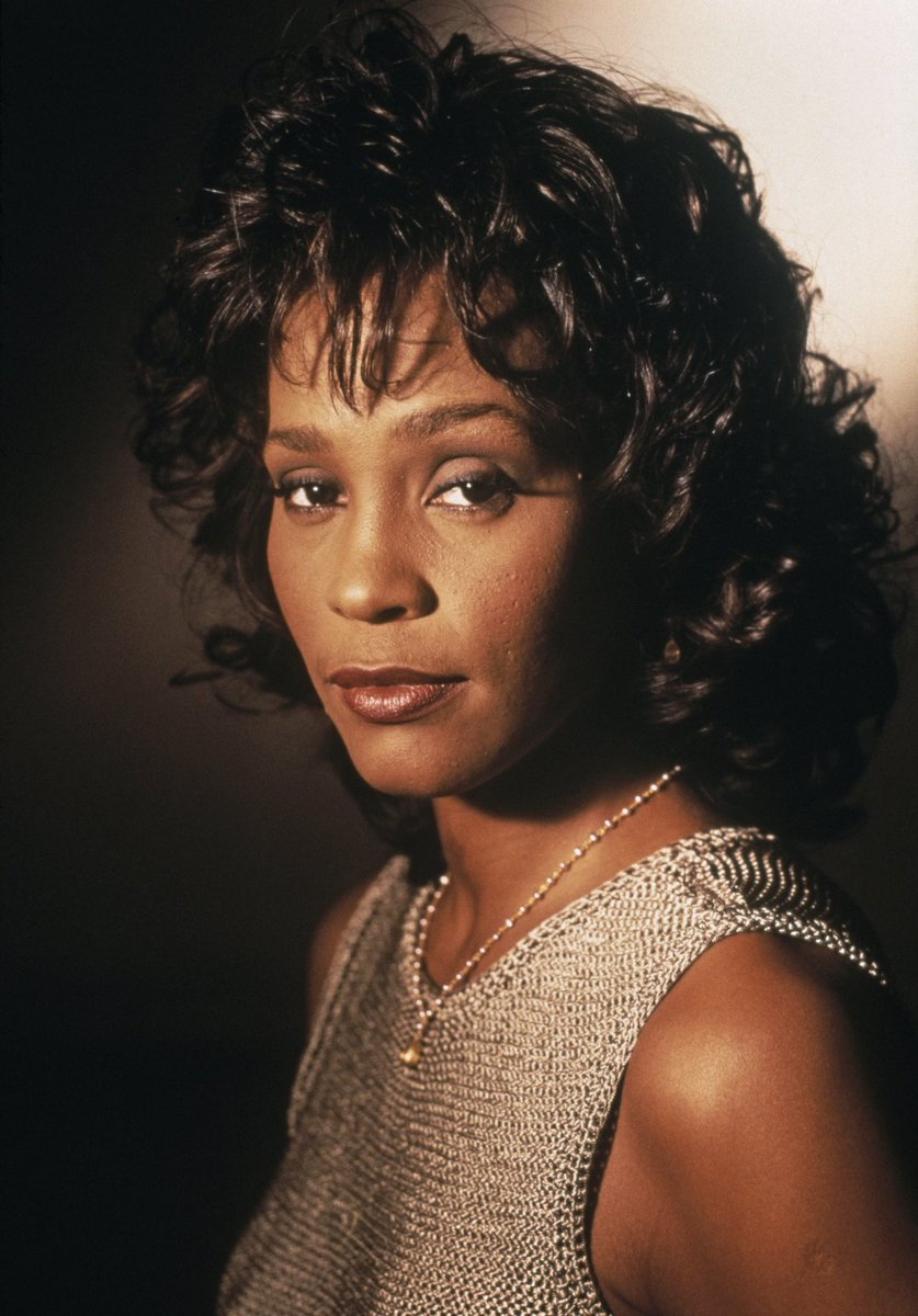 jaycialexander's tweet photo. Happy 59th Heavenly Birthday, Whitney Houston 🕊
#whitneyhouston
#whitneyhoustonforever #whitneyhoustontribute
#whitneyhoustonfans #nippy
#NeverForget #thepromqueenofsoul #thevoicewhitneyhouston https://t.co/eByyHToT9M
