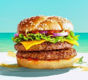 Bring a taste of España to the UK🇪🇸

Enjoy The Spicy Spanish Stack today!