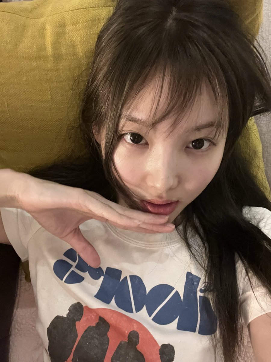 imnayeonarchive's tweet photo. nayeon is so pretty https://t.co/2ApJM1lQJV