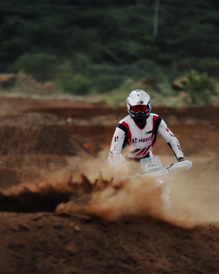 If you are not registered yourself to this guyz hurry up go and register for this bcz it is so interesting..#HeroDirtBikingChallenge  <a href="/HeroMotoCorp/">Hero MotoCorp</a>