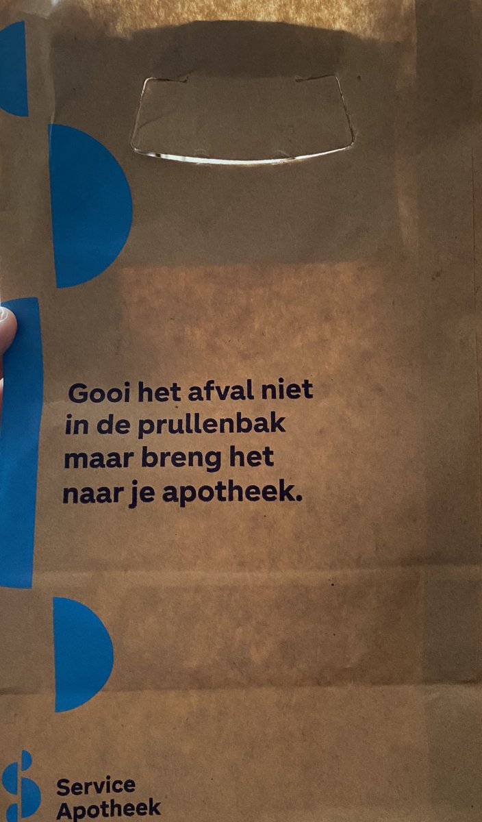 clementjebee's tweet photo. ⁦@Rd4actueel⁩ jullie hebben er een #concollega bij ⁦namelijk ⁦@Serviceapotheek⁩ #afval #levertgeldop anno 2022 https://t.co/1x9slPBbhg