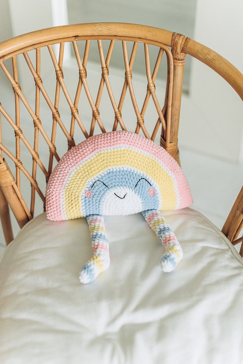 KamburMarina's tweet image. Rainbow plush pillow for nursery😍
Rainbow atmosphere🌈
Pattern is here dailydoll.shop/shop/plush-pil…
Or here ravelry.com/patterns/libra… #plush #plushies #plushpattern #crochetpattern #amigurumipattern #plushrainbow #crochetpillow #plushpillow #crochetplush #designerpillow #nurserydecor