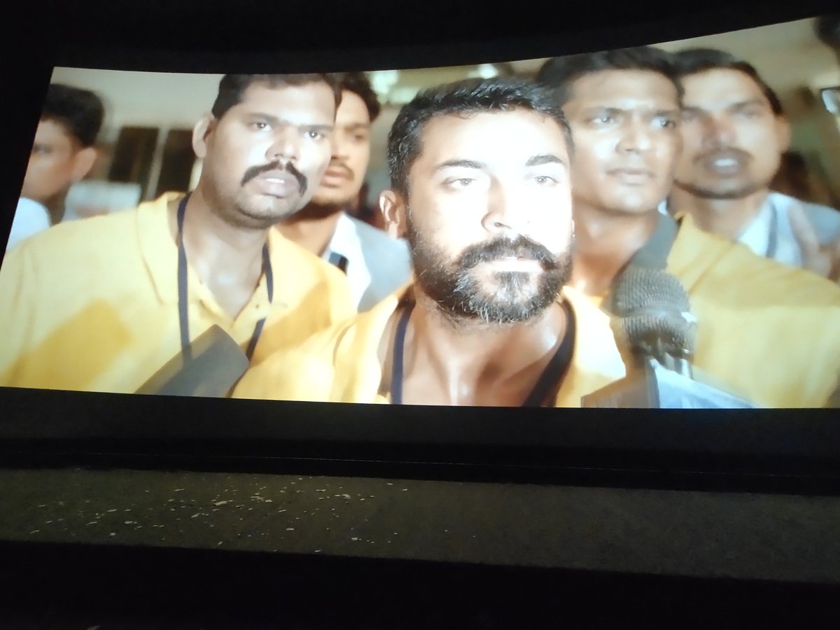ajaykumar9498's tweet photo. #SooraraiPottru Wat an experience while watching in theatresss... A perfect movie for #nadipinnayagan @Suriya_offl Sir. Anbana fanss hit a like button 💥💥💥 @Aparnabala2
@Sudha_Kongara @gvprakash
#SooraraiPottru 
#NationalFilmAwards https://t.co/yNLlZc8h9v