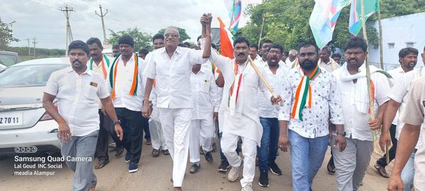 SampathKumarINC's tweet photo. Started #azadikagouravyatra in #alampurassembly post offering prayers along with @INCTelangana @IYCTelangana @TSNSUI @TelanganaPMC and @INTUCnational where all the dept's of @INCIndia took active participation https://t.co/Q0uBjpzxVg