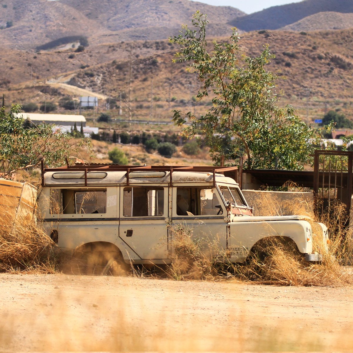 Abandoned in Spain...  #landrover #landrover88series #spain