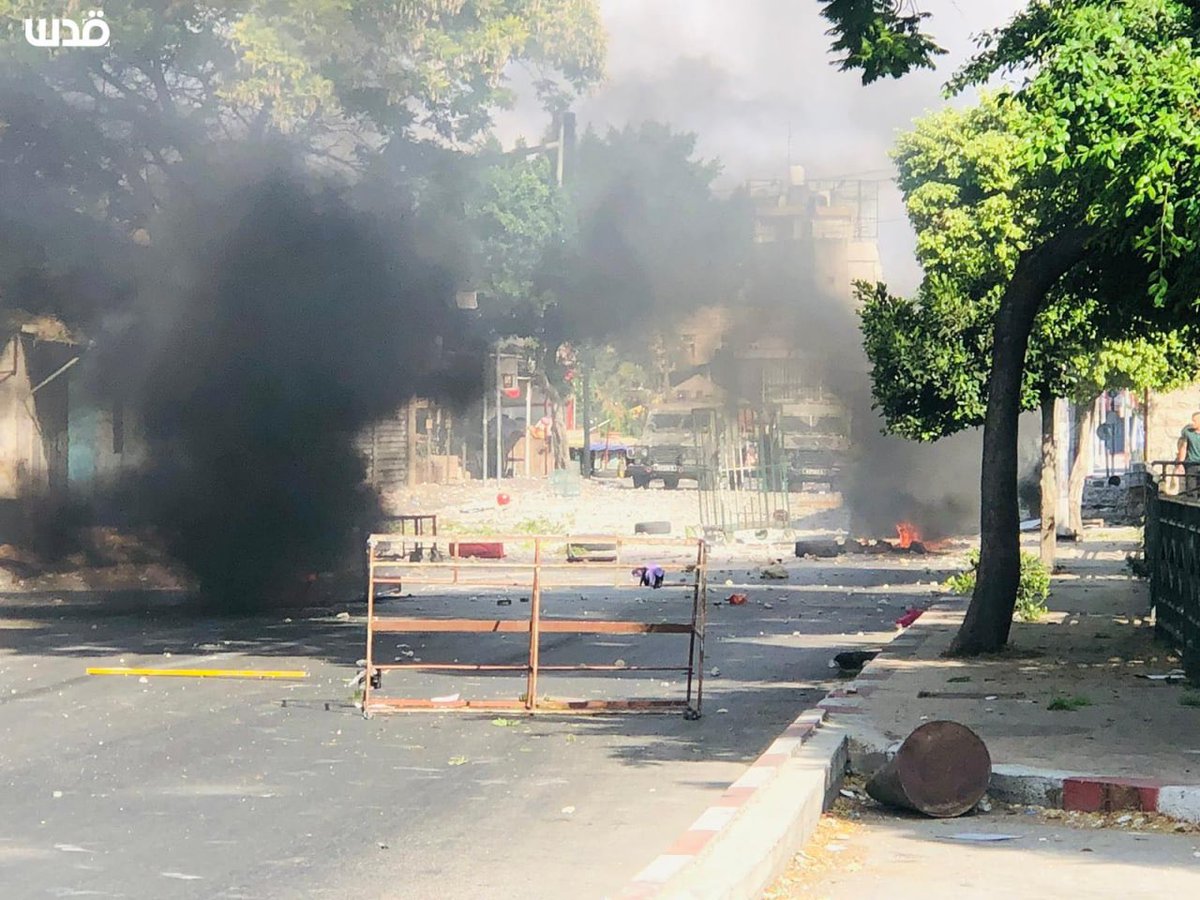 Timesofgaza's tweet photo. Nablus this morning during a military Israeli raid that killed three Palestinians and injured around 40 others. https://t.co/37e8Uy0xp2