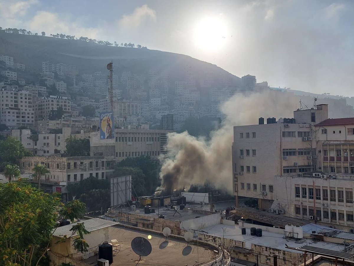 Timesofgaza's tweet photo. Nablus this morning during a military Israeli raid that killed three Palestinians and injured around 40 others. https://t.co/37e8Uy0xp2