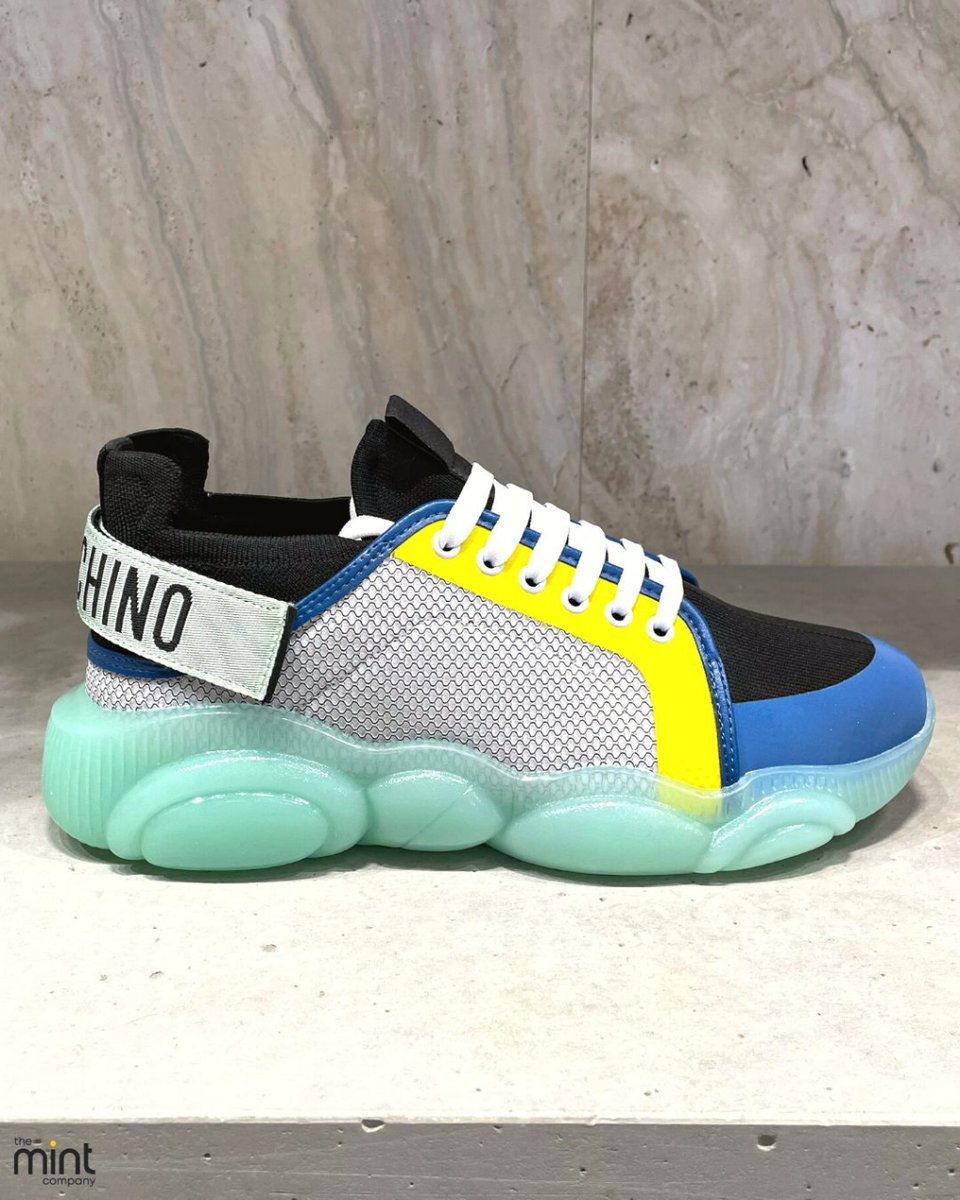 themintcompany's tweet photo. "THIS IS NOT A MOSCHINO TOY"
Quote that is stamped in some Moschino sneakers... Go find them at The Mint Company stores to see the reason for this claim!

#themintcompany #moschino #moschinoshoes #moschinosneakers #thisisnotamoschinotoy https://t.co/2pohSSLvzg