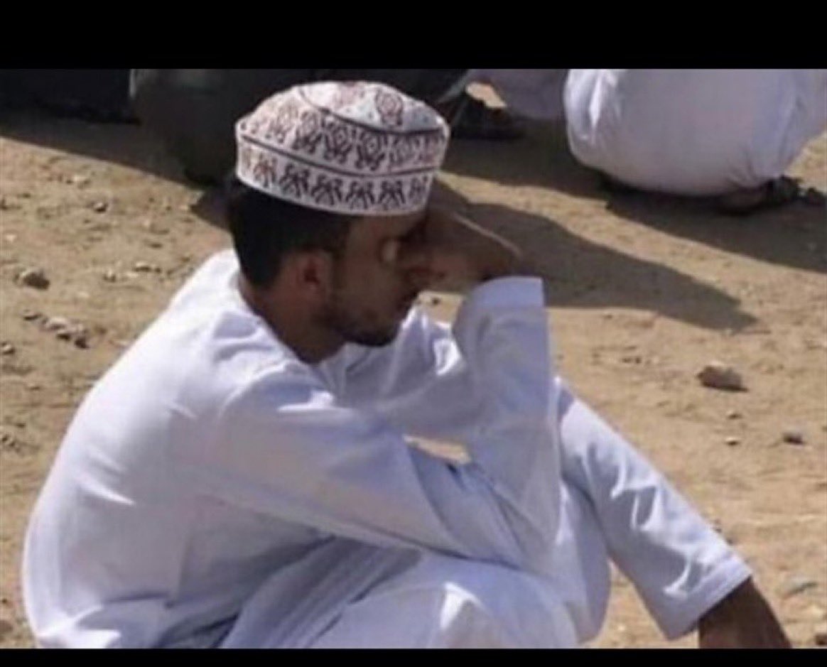 engel20152015's tweet photo. #باحثون_عن_عمل_يستغيثون379
#عمانيون_مسرحين_من_العمل 
إخفاق كبير وكارثة قادمة لا محالة
 التخبط و القرارات الغير مدروس والوظائف المؤاقتة والجزئية لا تليق بهذا الشعب الطيب الصبور.
اطالب👇 
#اقالة_وزير_العمل 
السفينة لا يمكن أن تسير بأمان دون ربان ماهر. https://t.co/1xrzk1tCMO