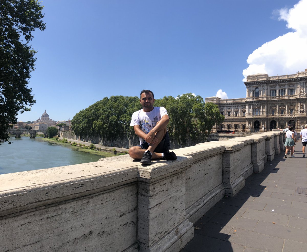 sedat_kolu's tweet photo. #Rome Italy was a great travel for me. I had many nice friends there. Thanks to Italian Embassy in Izmir, to gave me this great change. Now, I missed USA. I would like to see USA again. So I can’t wait for my visa appointment. Wish me luck guys 🙈#Ita @ItalyinIzmir https://t.co/d4u89VfBMp
