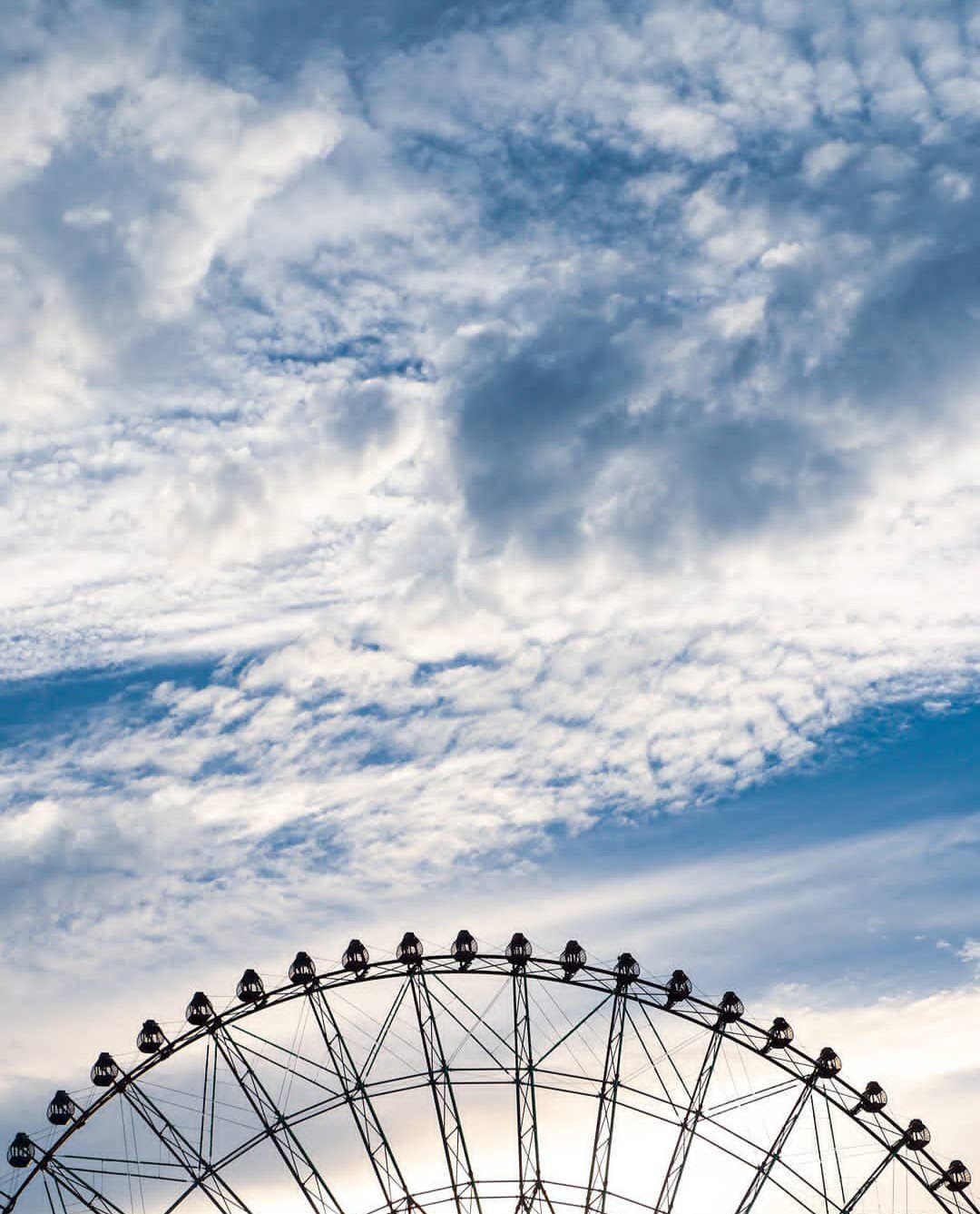 Taka 1026 雲に手が届きそう 東京カメラ部 写真好きな人と繋がりたい ファインダー越しの私の世界 観覧車 写真 T Co Nrhtw3b3xr Twitter