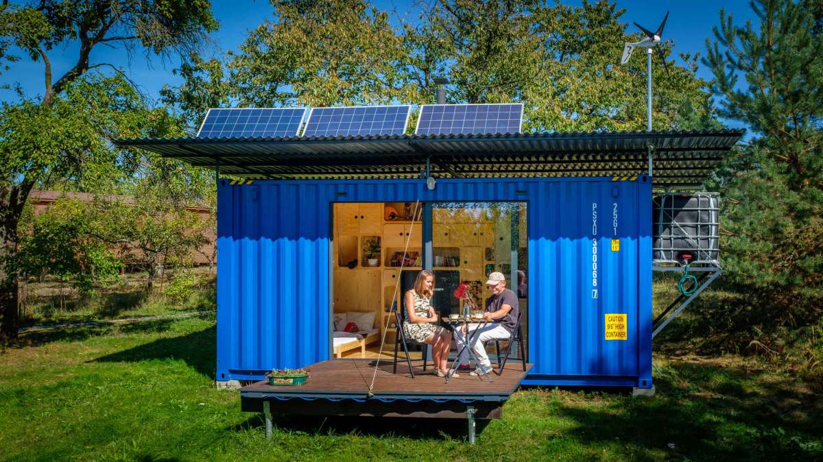 NeozOne's tweet photo. Cinq maisons containers innovantes et très originales #maison #maisoncontainer
https://t.co/sYUQWTd1nn https://t.co/hVOB1K9qkY