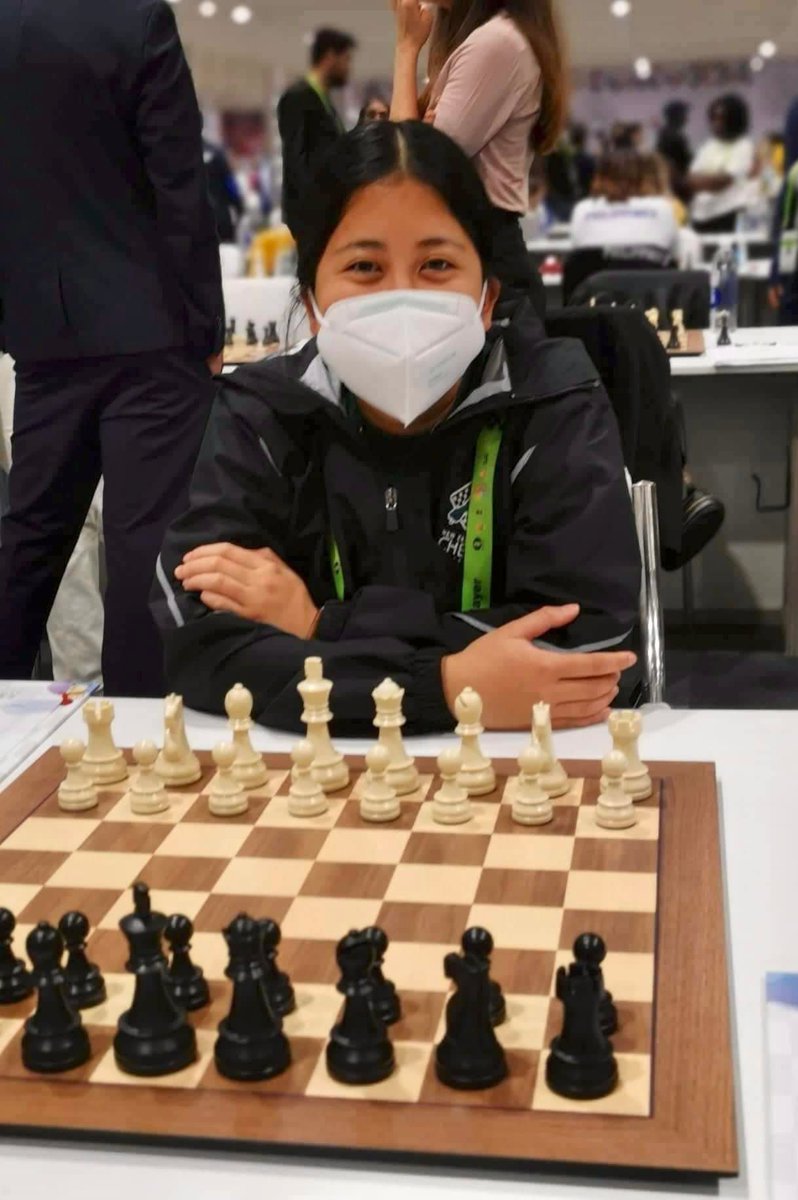 Round 10 of New Zealand at the #ChessOlympiad2022

Open Team lost 0.5-3.5 to Bulgaria. Only draw was for Stark. Final Round they play Bolivia

Women lost 1.5-2.5 to Zimbabwe. Win for Thurner and Draw for Punsalan. Next they play Andorra.

Photo: WFM Vyanla Punsalan
