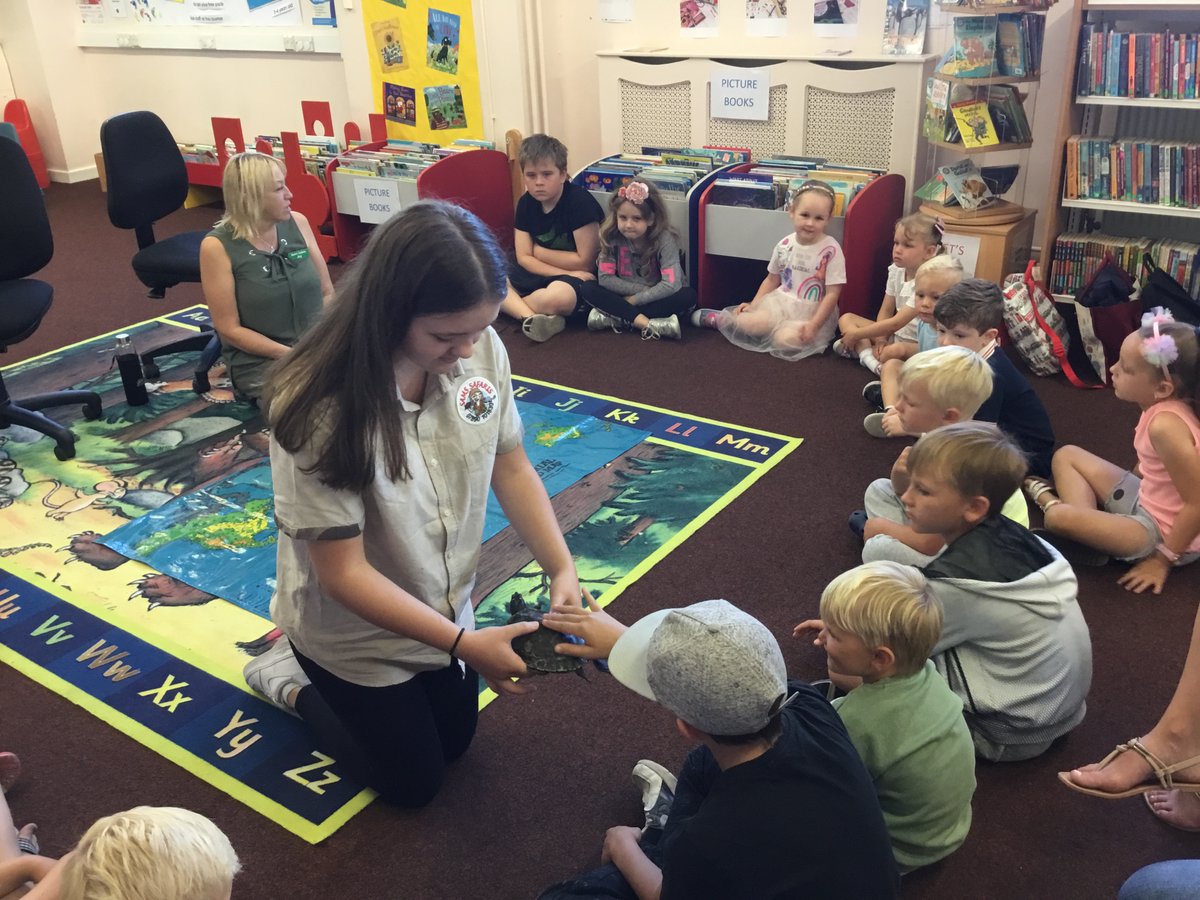 Hull Libraries tweet media